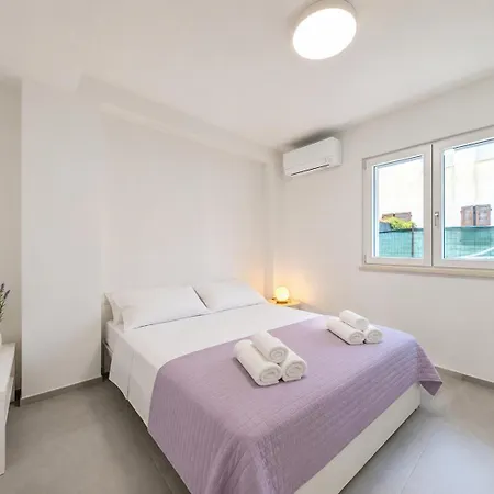 Apartamento -2 Min Dal Mare- Corte Esclusiva, Ac, Wifi