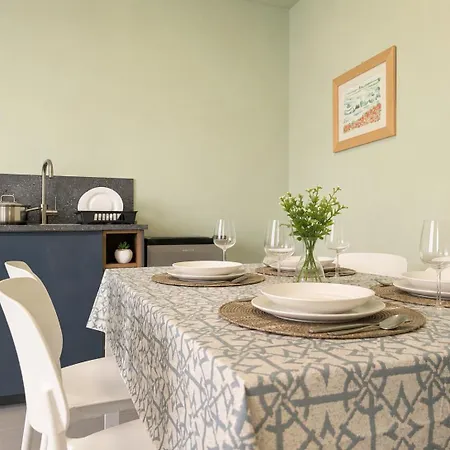 Apartamento -2 Min Dal Mare- Corte Esclusiva, Ac, Wifi *